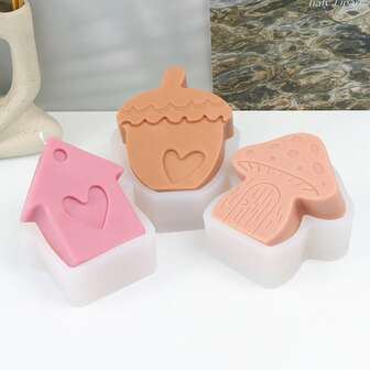 Mini House Acorn Mushroom Silicone Molds With Heart Design Craft Supplies , Durable Easy Demold For Scented Candle Plaster Resin Clay Art, DIY Craft Ornaments