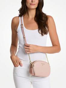 Michael Kors MK Jet Set Charm 小 Logo 女款皮革斜挎包 可轉換相機包，休閒拉鍊單肩包，附可拆卸可調節式肩帶 - 粉紅色1 - 查看 5