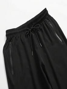 2 piezas Pantalones de 3/4 de longitud para hombres con bolsillos en ángulo y cordón en la cintura - Negro - Ver 4