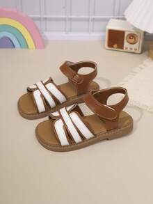 2022夏季新款女童休闲时尚百搭圆头露趾软底舒适平底凉鞋，学生凉鞋，公主凉鞋，女童休闲平底凉鞋 - 棕色 - 查看 3