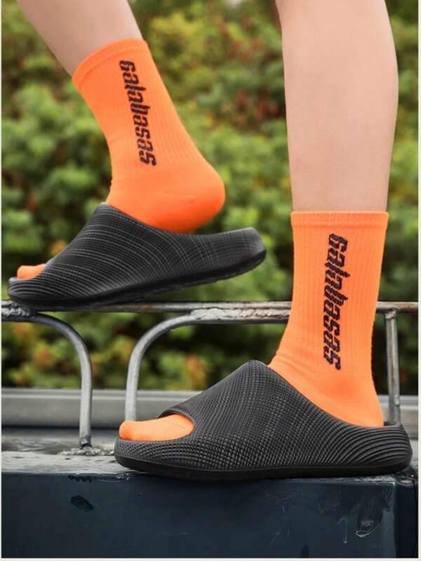 Comfortable Black Slippers, Indoor Home Men's New Quiet Non-Slip Odor-Resistant Bathroom Shower Men's Thick-Soled Slippers, Summer Fashion Outdoor EVA Thick-Soled Increased Height Beach Sandals Non-Slip Odor-Resistant Slippers