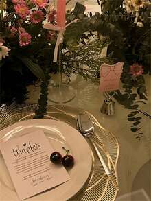 Soporte de metal creativo con campana con forma de corazón, decoración de mesa para boda/Día de San Valentín, soporte para tarjetas y postales, adecuado para restaurante y hogar - Plateado - Ver 2