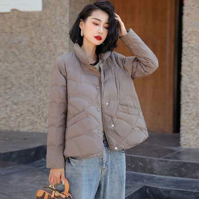 Dunjackor för kvinnor utomhus