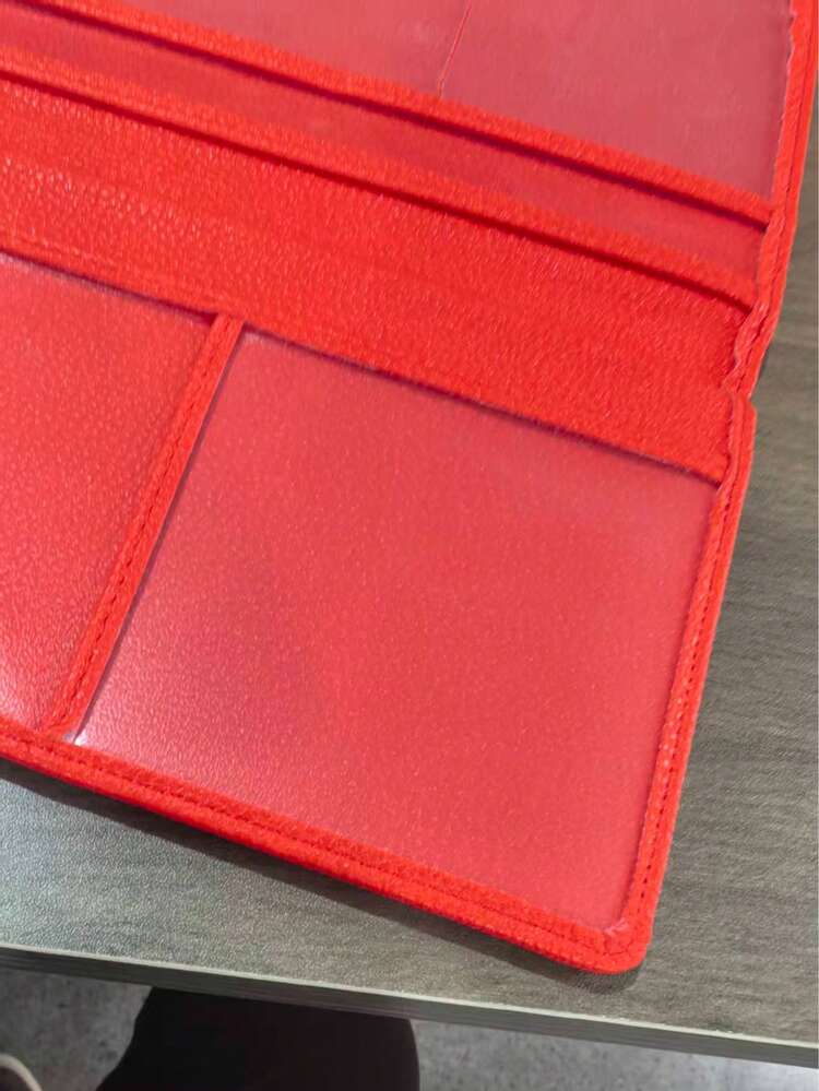 1个高端简约PU皮卡车包，柔软耐磨，小巧便携，可收纳身份证、银行卡等，多功能通勤卡片收纳包/手提包。男女通用手拿包/迷你钱包/小钱包/卡包/旅行必备证件夹/身份证夹。 - 彩色 - 查看 5