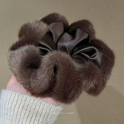 1pc Oversized Plush Scrunchie, Fashion Hair Tie, Bun Holder, Hair Accessory, Autumn/Winter ,Scrunchy Hair Ties Head Accessories