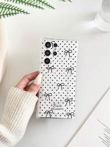 Custodia protettiva per telefono a pois e fiocco compatibile con Samsung Galaxy S25/S25PLUS/S25 Ultra/A16/A36/A26/A56/A50/A12/A32/A52/A72/A51/A21S/A13/A14/S24/S24PLUS/S24Ultra,S22/A52/A53/A54/A55/, compatibile con Xiaomi 11/12Pro/12/12X/13Pro/14Pro/15Pro/, compatibile con Redmi 10/9/Note9/12c/Note11pro/Note8Pro, antiurto