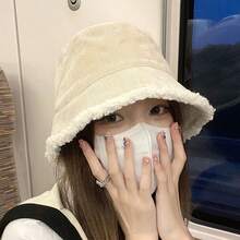 1顶时尚柔软女士双面渔夫帽，适合冬季外出和节日礼物，柔软保暖的毛绒帽，寒冷天气必备女帽