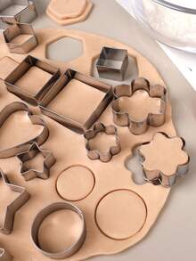 30件套专业烘焙几何饼干模具套装，不锈钢饼干模具套装，带收纳盒，创意造型压模工具，翻糖模具，包含方形、圆形、心形、花形、水滴形、菱形、三角形、椭圆形、六边形、长方形、梯形等形状 - 彩色 - 查看 3