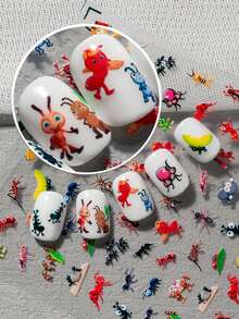 这款卡通趣味美甲贴纸采用浮雕纹理设计，可爱生动，包含蚂蚁、香蕉、小昆虫等各种元素，适合个人DIY，打造可爱有趣的指甲造型。