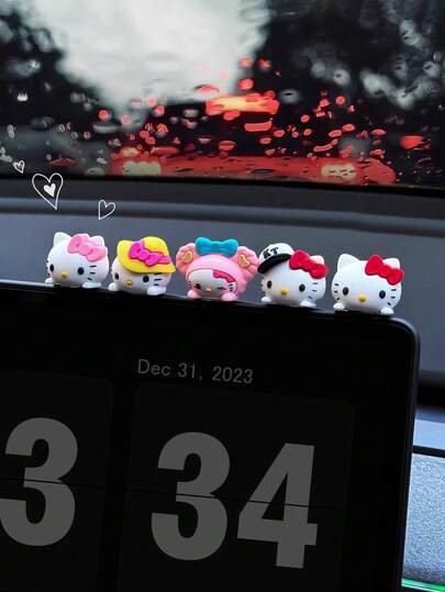 Sanrio Accesorios de interior de coche de Hello Kitty, consola central de coche, pantalla de exhibición de muñecas, decoraciones acostadas