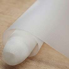 1 卷厨房橱柜搁板衬垫冰箱衬垫，防水防油厨房橱柜衬垫，塑料抽屉垫 EVA 材料，非粘性冰箱衬垫，适用于学校、办公室、家庭、旅行、返校用品的架子