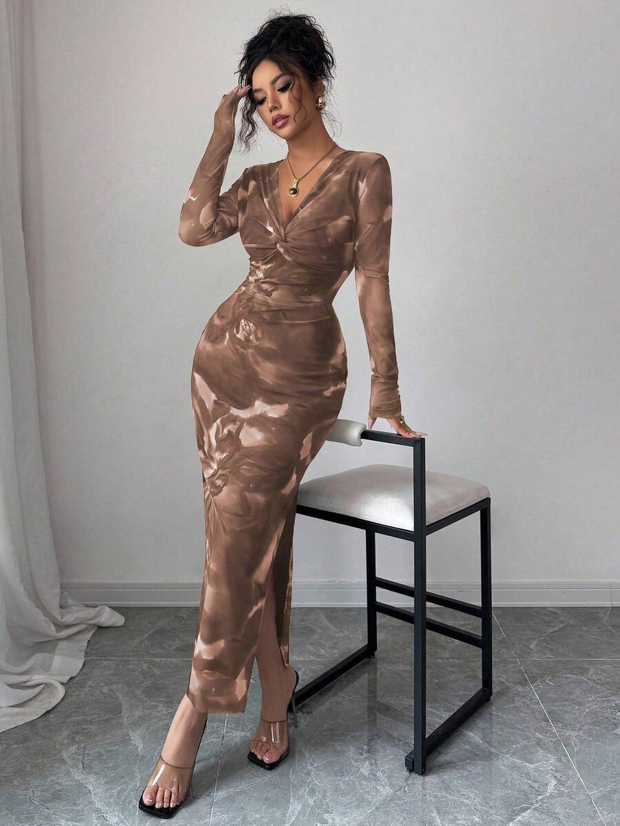 V-Neck Pleated Fitted Digital Print Mid-Length Dress, Suitable For Christmas, New Year, Daily Wear, And Dates - Coffee - View 1