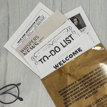 1 pieza 8in*8in*1.6in Juego de palabras misterio que brilla en la oscuridad - Juego de mesa Ahorcado para fiestas, con giro y iconos H-A-L-K, de material plástico, adecuado para viajes familiares, desafío de palabras portátil, sin necesidad de lápiz y papel, apto para fiestas, viajes, noches de juegos para adultos, fiesta de temática de terror - Caqui - Ver 4