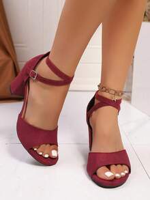 Mẫu sandal cao gót đế dày màu đen gợi cảm mới nhất mùa Xuân/Hè 2025 dành cho nữ, kiểu hở mũi Pháp, quai chéo, thời trang và đa năng. - Màu Đỏ Sâu - Xem 2