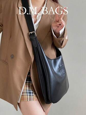 1ชิ้น กระเป๋าใบใหญ่สีพื้นสไตล์ดาร์ก คุณภาพสูง แฟชั่นใหม่ ความจุสูง ลำลอง อเนกประสงค์ ปั๊มตัวอักษร สายสะพายไหล่ปรับได้ เหมาะสำหรับหลากหลายสถานการณ์ พนักงานออฟฟิศ นักศึกษามหาวิทยาลัย การเดินทางในชีวิตประจำวัน