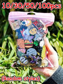 10/15/20/30/40/50/60/70/80/100枚随机胸针混装（不重复款式），合金金属徽章，动物、水果、蔬菜、卡通、字母图案，隐藏收藏款式，可爱、优雅、休闲设计，适合多种场合，数量越多，款式越多，可作为鞋子、包包、衣服的装饰配件，是送给成人和儿童的绝佳礼物 - 彩色 - 查看 1