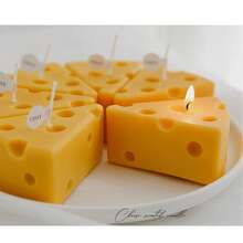 Vela Perfumada em Formato de Queijo Feita à Mão, Decoração Aromática Criativa para Casa e Lembrança, Vela Escultural Única para Cozinha, Café, Decoração de Festa, Perfeita para Amantes de Comida, Amigos, Entusiastas de Decoração Doméstica em Aniversário, Inauguração da Casa, Natal