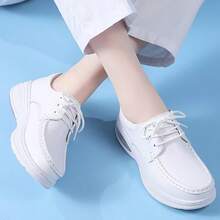 Scarpe da infermiera bianche da donna, suola morbida, traspiranti, antiscivolo, resistenti all'usura, confortevoli per un lungo utilizzo, adatte per uso interno ed esterno, ideali per infermiere e personale ospedaliero - Bianco - Visualizzare 4