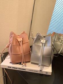 1pc Fashionable Mini Bucket Bag, Versatile Casual Woven Ladies Tote Bag, High-End Commute Crossbody Handbag, Niche Design Shoulder Bag, Suitable For Daily Use