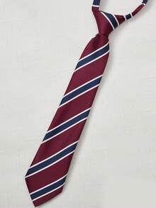 1条红蓝条纹手工领带，适合搭配衬衫，日常佩戴。