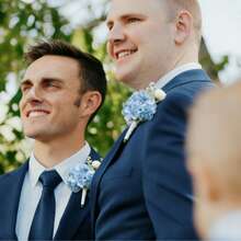 1pc/6pcs Set Hydrangea Flower Lapel Pin For Men, Suitable For Weddings, Grooms And Groomsmen; Ranunculus Flower Boutonniere, Realistic Polyester Wrist Corsage Pin, Perfect For Weddings, Parties, Anniversaries - Boutonniere - View 3