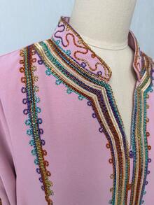 Un vestido largo de caftán árabe modesto con bordado de lentejuelas para mujer, vestido de noche, color rosa, primavera - Rosa - Ver 9