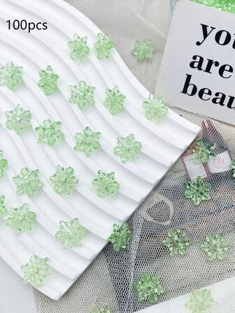 100pcs-300pcs Transparent Pearl White Mini Snowflakes With Holes, Homemade Snowflake Necklaces, Pendants, Earrings, Jewelry, Shopping Malls, Festivals, Gifts, Photo Wall Decorations, Soul Pendant Decorations, Can Be Freely Matched With Various Styles, More Suitable For Indoor And Holiday Decoration, Etc