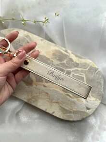 Llavero de cuero de PU con letra personalizada, llavero de pulsera personalizado, recuerdo de boda, llavero de coche, llavero de cuero unisex - Multicolor - Ver 14