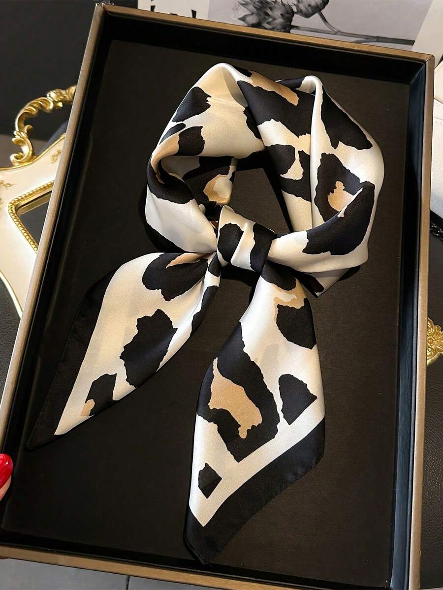 1pc Vintage And Fashionable Leopard Print Animal Print Satin Square Scarf Headband Bandana, Versatile Women's Silk Imitation Scarf Shawl For Tourism, Vacation, Leisure, And Leisure,Head Scarf, Daily Commuting Small Collar, Fashionable Handbag Decoration Bag Ribbon, Holiday Gift For Mothers And Elders - 1pcs - 查看 1
