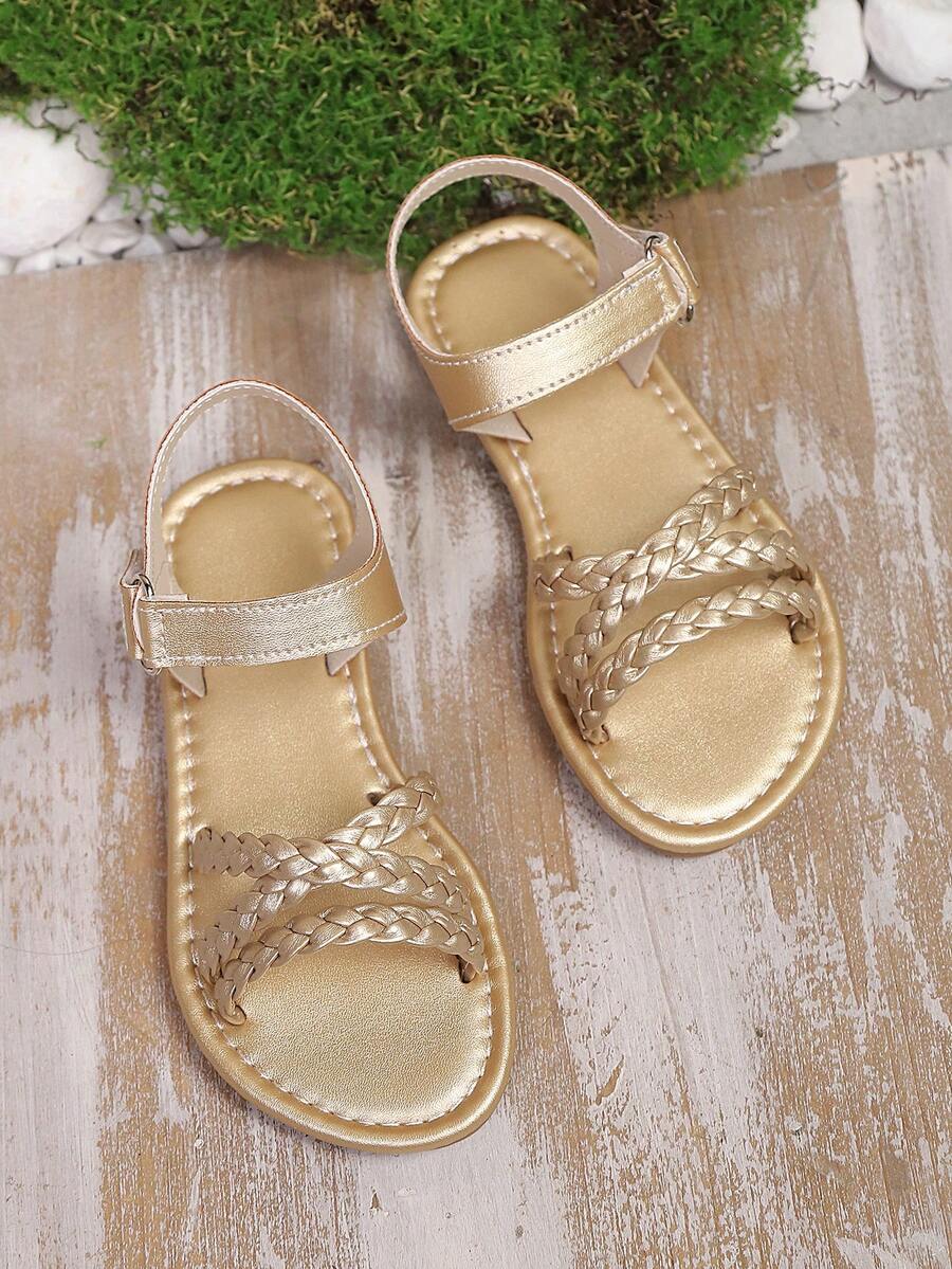 1 Pair Fashion Summer New Round Toe Breathable Lightweight Hollow Woven PU Flat Sandals For Girls, Suitable For Children Under 15 Years Old To Wear On Beach Vacation. Summer, Beach, Vacation, Cute Collegiate Casual Sandals - Gold - View 1