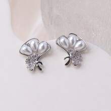1 Pair Elegant & Exquisite Ginkgo Leaf Shaped Fashion Earrings For Women - Earrings - View 6