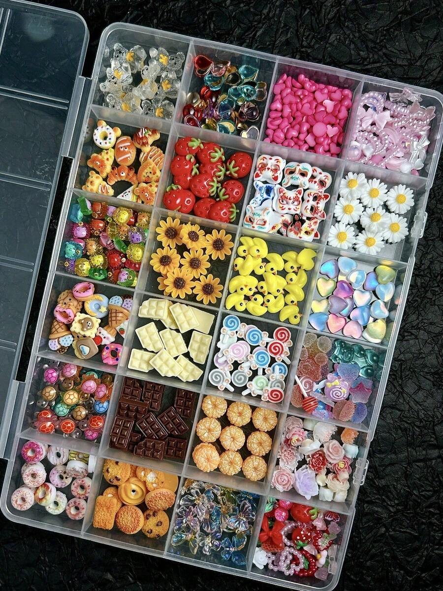 24件套卡通混合树脂仿真巧克力、面包、饼干、甜甜圈、橡皮鸭、橙子、棒棒糖、草莓、雏菊、心形美甲装饰DIY套装