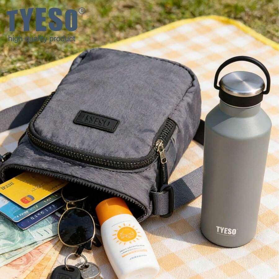 TYESO Crossbody Water Bottle Bag In Three Sizes With Cell Phone And Key Pocket, Adjustable Strap, 1 Piece Portable Water Bottle Holder For Casual Outdoor Use With Shoulder Strap, Accommodates 32oz Bottles, Water Bottle Holder Bag With Phone Pocket, Water Bottle Pouch With Crossbody Strap For Hiking, Trail, Travel, Camping (Water Bottle Not Included, Random Letter On Bag Surface), Back To School Supplies - 灰色的 - 查看 1
