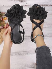 New Criss-Cross Floral Design Women Flat Sandals, Casual Fashion Versatile Lightweight Beach Sandals - Black - View 4