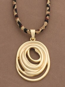 1pc 2025 New Luxury Vintage Leopard Print Rope Necklace, Matte Gold Hammered Floral Pendant Necklace, 18 Inches + 2 Inches Extension Chain, Suitable For Daily Wear - Spiral Swirl - View 2