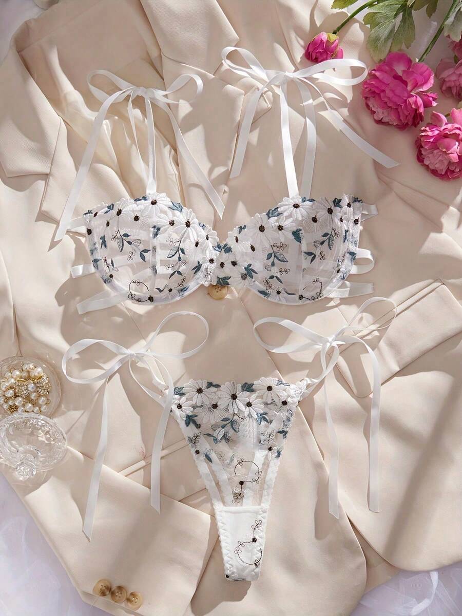 Women'S Sexy Lingerie Set With Double-Color Embroidered Lace Trim, Exotic And Very Sexy Underwear, Adult Novelty Wear, Mature Style, Random Print Pattern, Hollow Details, Lingerie Sets For Women, Lingerie Set With Garter, Exotic Bra, Purple Lingerie Set, Purple Lingerie - 白色 - 查看 1