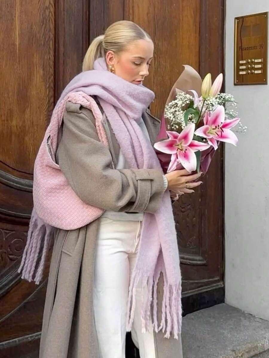 1 Peça Novo Lenço Roxo Felpudo e com Borlas Leve para Mulheres, Xale Quente e Confortável, À Prova de Vento e Quente para Uso Externo, Simples e Versátil para Uso Diário, Outono/Inverno - roxo claro - Visão 1