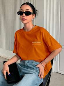 T-Shirt With "Perseverance" Print Lettering. Minimalist, Casual, Modern, Sophisticated, Simple, Basic, Summer, Oversized. - Orange - View 6