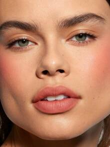 Pudaier Lip Gloss Matte - Tahan Lama, Tidak Luntur, Hasil Akhir Halus, Warna Cerah & Bersemangat - 02. Persik merah muda - View 2