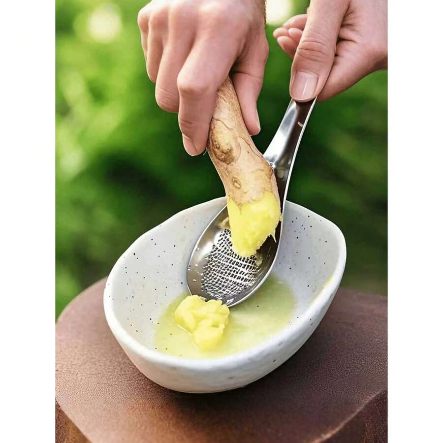 1pc Stainless Steel Ginger Grater, Garlic Crusher, Lemon Zester, Ergonomic Manual Kitchen Masher, Suitable For Fresh Spices, Restaurant Kitchen Tools, Food Trucks - Silver - View 1