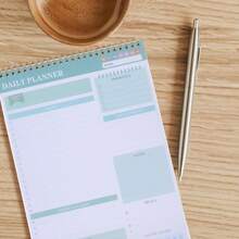 SOLUSTRE Planificador Diario Espiral Sin Fecha Cuaderno de Tareas y Notas con Cubierta PVC Resistente para Oficina y Casa - 1 - Ver 7