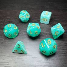 7件套彩色混合创意多面桌面角色扮演游戏骰子，亚克力材质，适用于龙与地下城游戏，桌面游戏骰子道具，办公桌休闲玩具道具 - 彩色 - 查看 13