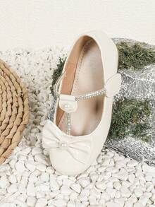 1 Pair Girls' Rhinestone Butterfly Flat Hook And Loop Princess Leather Shoes, Suitable For Spring And Autumn - Apricot - View 6