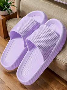 صنادل رجالية جديدة عصرية ذات خطوط سوداء، سميكة من مادة EVA، هادئة، مقاومة للتآكل، قابلة للتنفس، مريحة للاستخدام في المنزل والحمام، سريعة الجفاف (ينصح بطلب مقاس أكبر لأقدام عريضة) - الأرجواني - مشاهدة 2