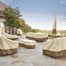 Classic Accessories 55-599-011501-00 Veranda Rectangular Fire Pit/Table Cover 56-Inch - 60" de largo x 28" de ancho x 15" de alto - Ver 6