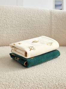 Capa de almofada bordada em veludo cotelê com estampa de lanterna e calêndula em 3D, ideal para decoração de sala de estar, quarto, carro, festas e diversos ambientes. (1 peça)