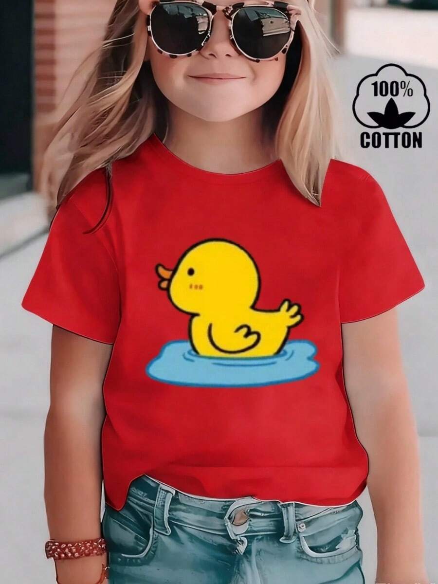 Esta nueva camiseta de manga corta para niña está hecha 100 % de algodón y luce un elegante estampado Pequeño pato amarillo. Es informal y versátil. Su tejido suave y agradable al tacto es delicado con la piel, lo que permite que las niñas se muevan con libertad y comodidad durante las reuniones familiares, los eventos escolares o los juegos al aire libre. - Rojo - Ver 1