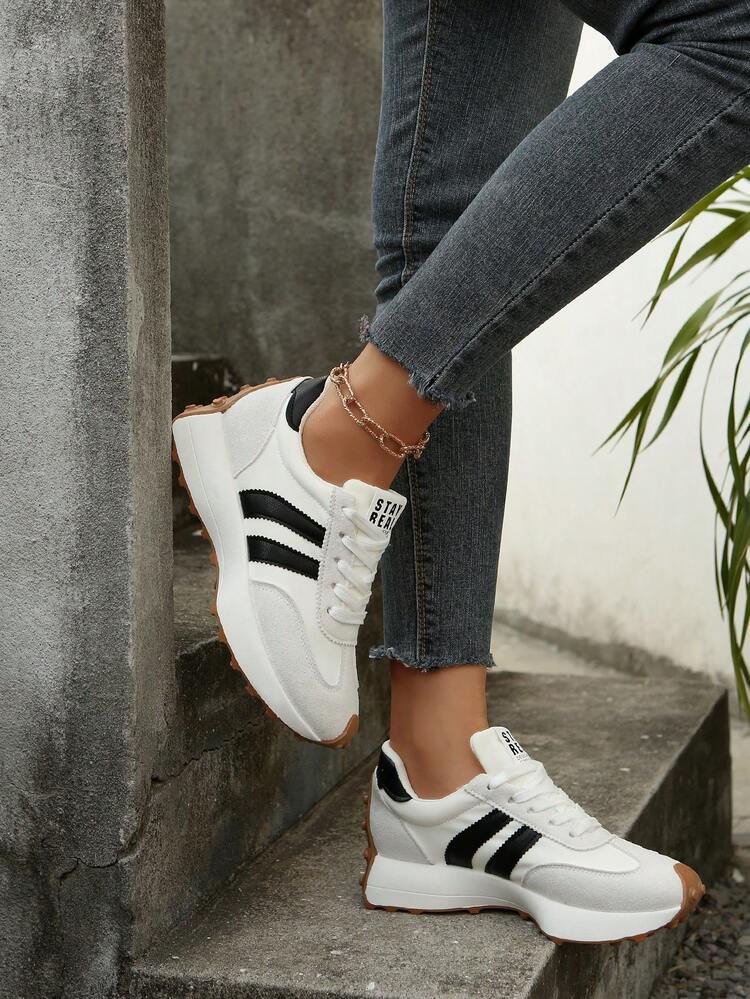 1 đôi giày thể thao nữ casual, đế dày phối vải, kiểu retro, giày cao gót cổ điển màu be mùa xuân/thu, mũi nhọn buộc dây, thích hợp cho học sinh, nhân viên văn phòng, đi bộ, chạy bộ và các dịp khác như lễ hội, họp mặt, du lịch. - Màu be - Xem 3