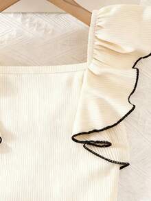 时尚夏季新款套装，方领荷叶边无袖上衣+高腰A字珍珠装饰裙，撞色设计，适合少女穿着 - 黑色 - 查看 7