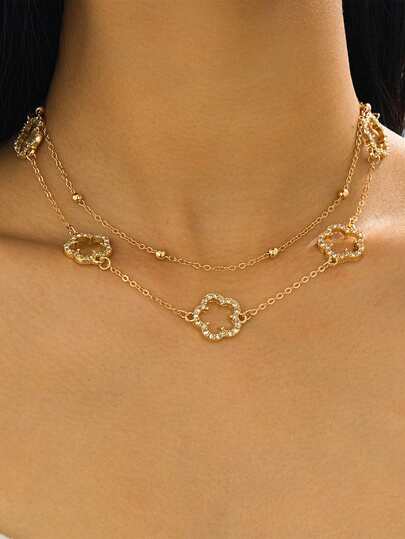 1pc Luxury Fashion Delicate Hollow Clover Pendant Necklace For Women, Gold (The Number Of Beads On The Chain May Vary Due To Handmade Cutting, But The Final Length Remains The Same)